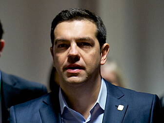Greek talks head into weekend